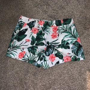 Floral/tropical print shorts size 4